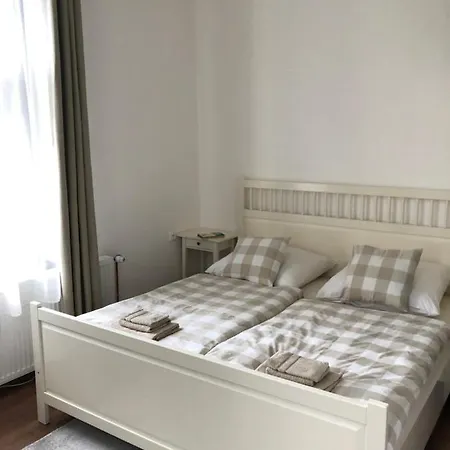 E Landisch Hotel *