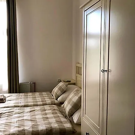 E Landisch Hotel *